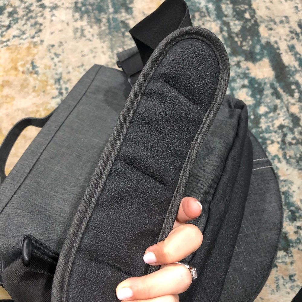 Case Logic Camera Bag - Picture 7 of 8